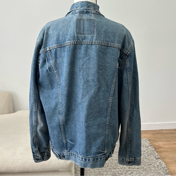 Levi’s Denim Jacket - Picture 2 of 6